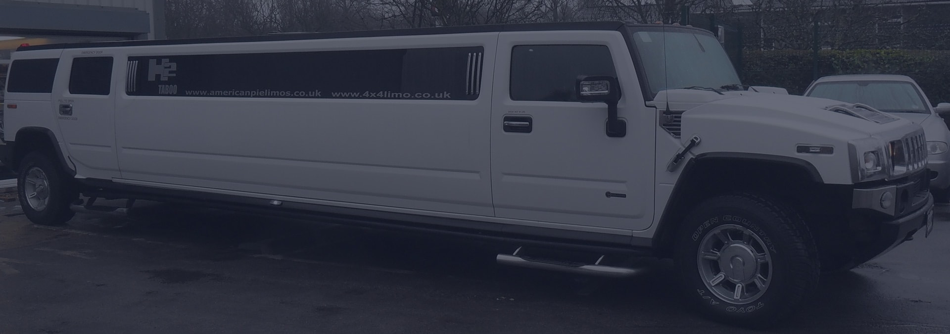 Hummer H2 White Taboo